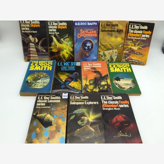 12x E E Doc Smith Paperback Bundle: The Clockwork Traitor, Skylark, Spacehounds… by E E Doc Smith — photo 2