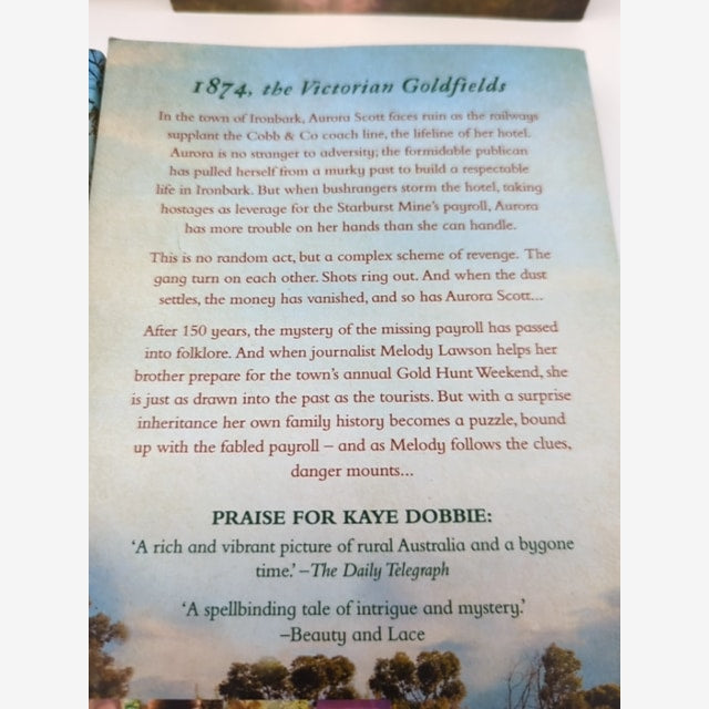 4x Womens Victorian Country bundle | Martha Hall Kelly & Kaye Dobbie… — photo 3