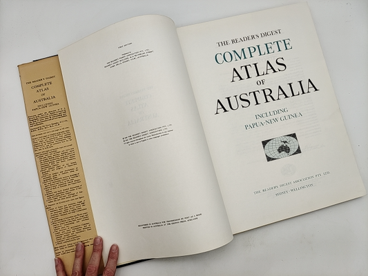 The Reader's Digest Complete Atlas of Australia by P J Devery by P J Devery
