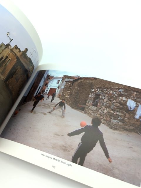 Magnum Football: Magnum Soccer by Simon Kuper (Paperback, 2005) 0714845213 by Simon Kuper