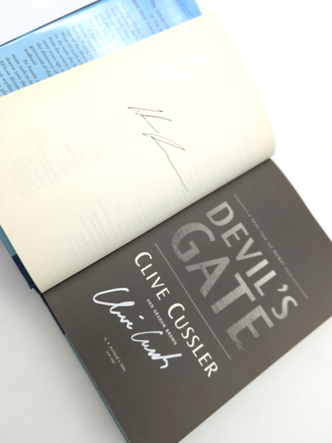 Devil's Gate (the Numa Files) by Clive Cussler & Graham Brown, Thriller Signed by Clive Cussler, Graham Brown