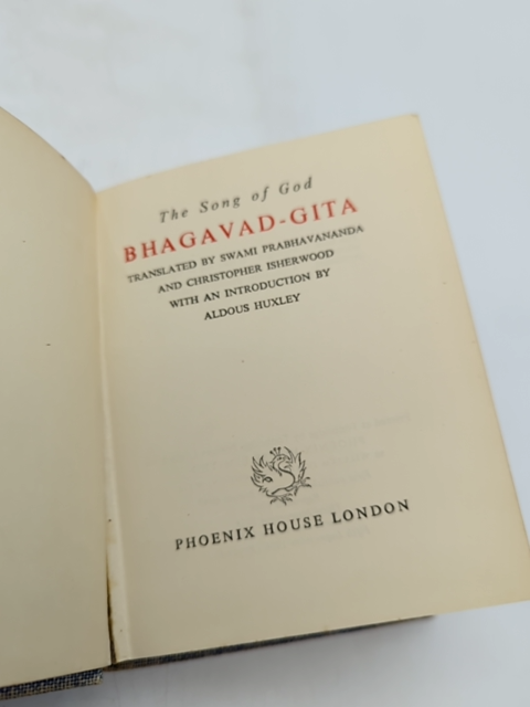 Bhagavad-gita The Song Of God by Swami Prabhavananda, Christopher Isherwood 1956 by "Christopher Isherwood Swami Prabhavananda"