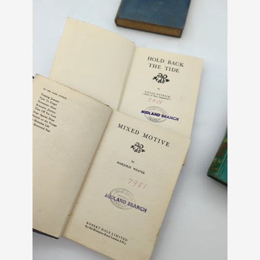 5x Vintage Romance Novels V Stuart M Pender Lilian Patrick Majorie Weaver... by Vivian Stuart, Marilyn Pender, Lilian Patrick, Majorie Weaver, Lilian Woodward — photo 2