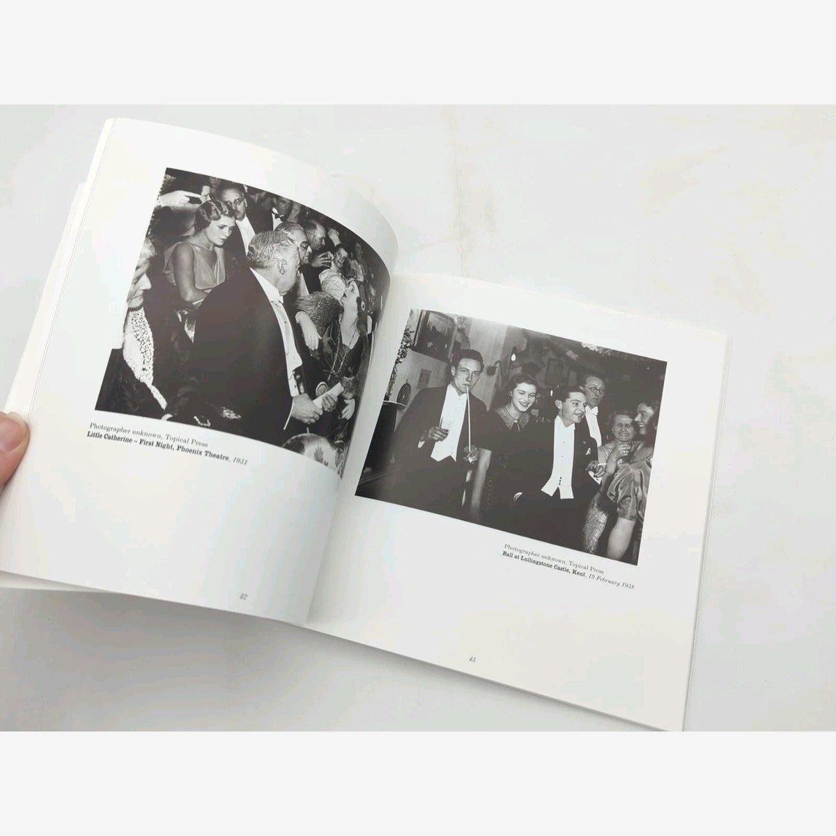 All Human Life: Great Photographs from the Hulton Getty Picture Collection, 1998 by Bruce Bernard — photo 7