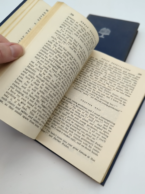 Charles Dickens & Jane Austen Bundle 2x Library Of Classics, Great Expectatio… — photo 2