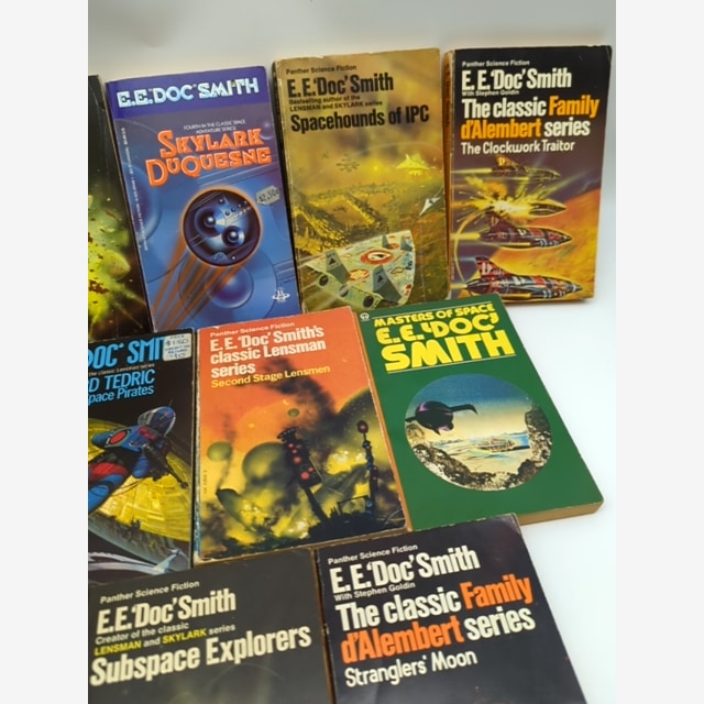 12x E E Doc Smith Paperback Bundle: The Clockwork Traitor, Skylark, Spacehounds… by E E Doc Smith — photo 5