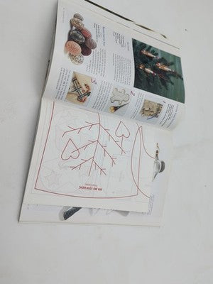 The Christmas Book by Australian Women's Weekly. Recipes, Decorating and more! by Australian Women's Weekly