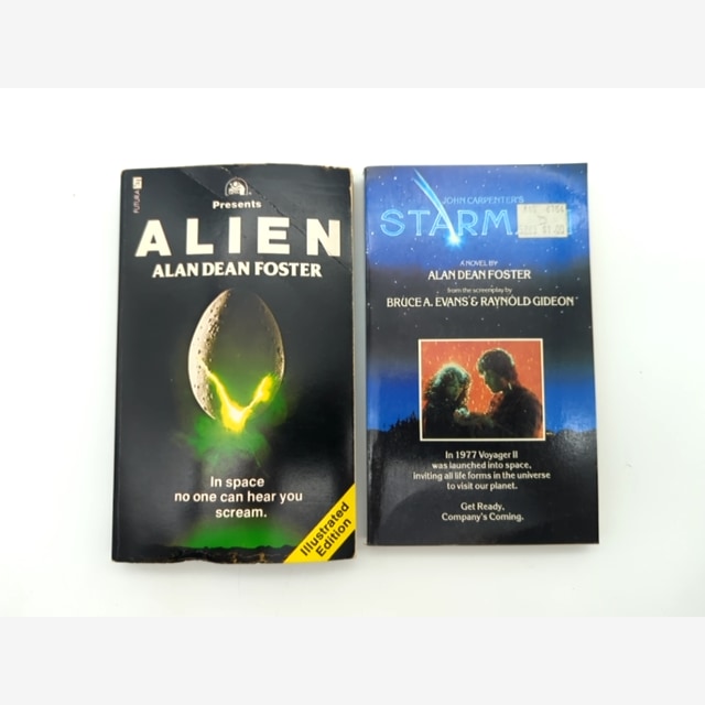 2x Alan Dean Foster Vintage Paperback Bundle Alien (Futura), Starman (SciFi) by Alan Dean Foster book cover
