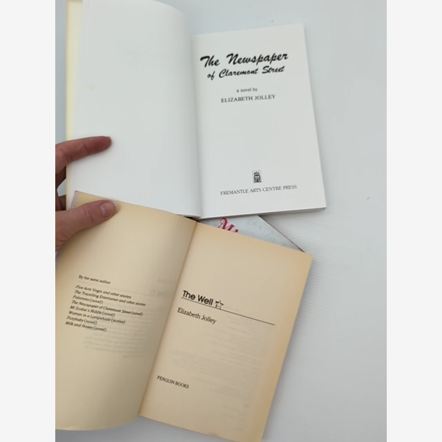 3x Elizabeth Jolley Paperback Bundle: The Well; The Newspaper of Claremont St… by Elizabeth Jolley — photo 4