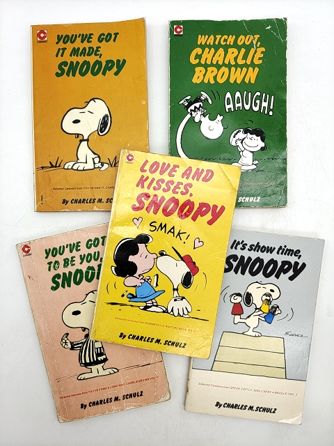 Charles M Schulz Paperback Bundle 5x Vintage Snoopy Charlie Brown Paperbacks by Charles M Schulz