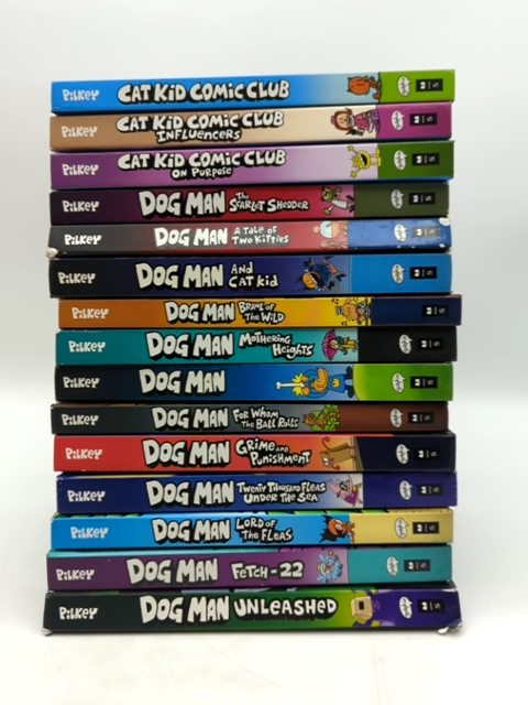 Dav Pilkey Hardcover Bundle Dogman Cat Kid Bundle: 12x Dog Man 3x Cat Kid Gra… by Dav Pilkey