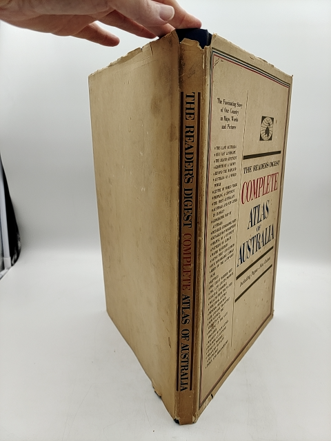 The Reader's Digest Complete Atlas of Australia by P J Devery by P J Devery