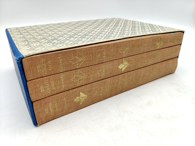 The Forsyte Saga by John Galsworthy. 3 Volumes, The Folio Society 1984, Slipcase by John Galsworthy