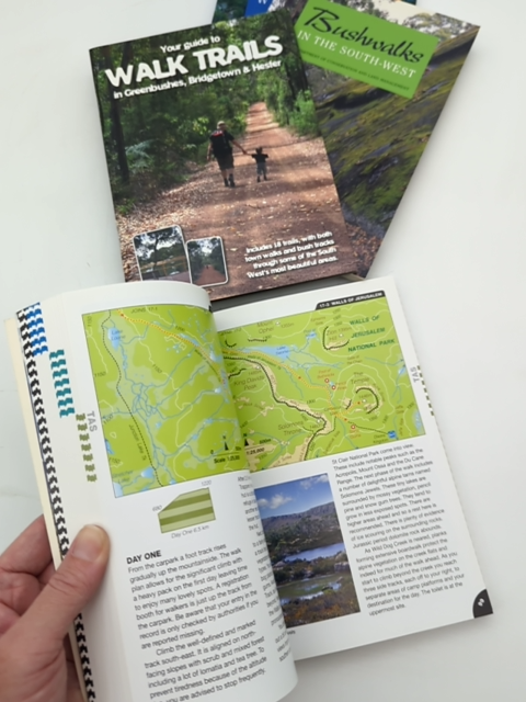 4x Australian Bush Walks Guides: Trails, Perth Outdoors, Southwest Bushwalks by Various