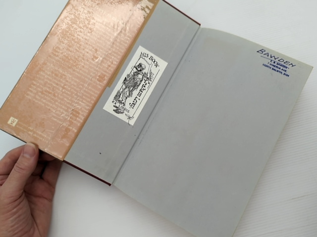 The People In Between by Winifred Hilliard (Hardcover, 1968) by Winifred Hilliard