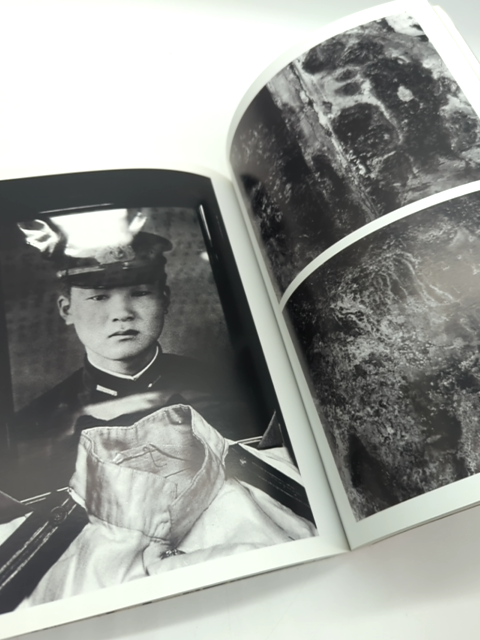 Conflict, Time, Photography by Simon Baker (Paperback, 2015) Coffee Table Book by Simon Baker