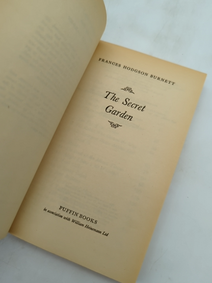 The Secret Garden by Frances Hodgson Burnett, Classic Literature by Frances Hodgson Burnett
