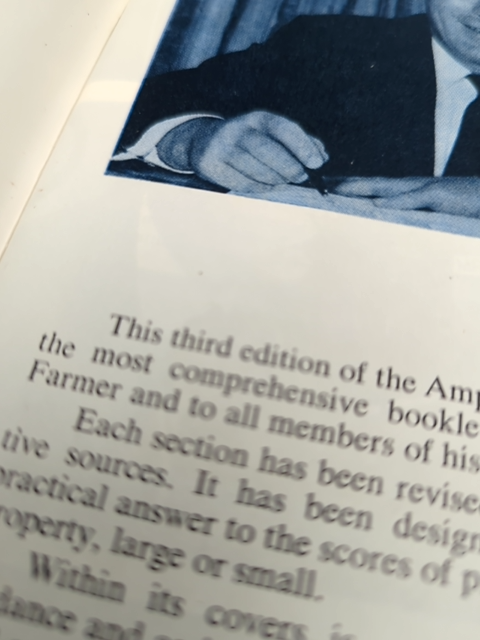 Ampol Farm Manual by Ampol Petroleum Limited (Paperback) Australian by Ampol Petroleum Limited