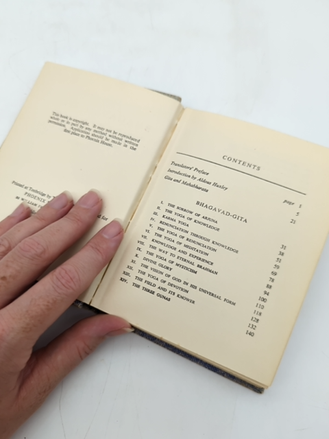 Bhagavad-gita The Song Of God by Swami Prabhavananda, Christopher Isherwood 1956 by "Christopher Isherwood Swami Prabhavananda"