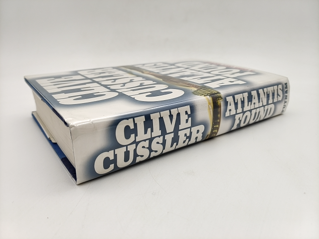 Atlantis Found: Dirk Pitt Adventure (dirk Pitt Adventures) Clive Cussler Signed by Clive Cussler