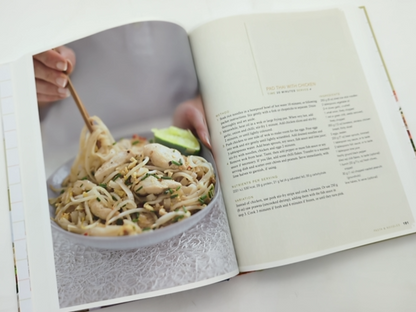 Quick And Easy Cooking More Than 400 Recipes, All In Under 30 Minutes Cookbook by Readers Digest