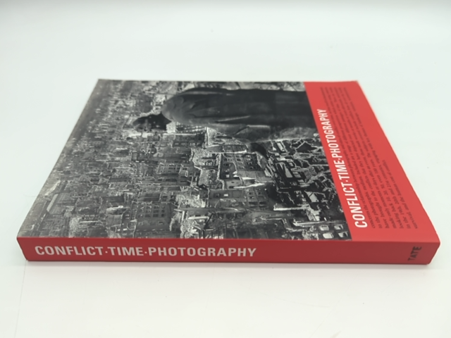 Conflict, Time, Photography by Simon Baker (Paperback, 2015) Coffee Table Book by Simon Baker