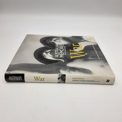Australian Memories in Black and White: War (Paperback, 2005) Peter Cosgrove... by Carol Fallows