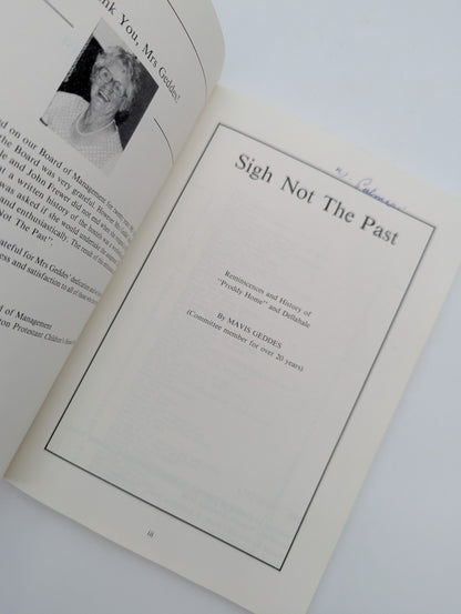 Sigh Not The Past by Mavis Geddes (Paperback, 1986) 1st Ed, Western Australia by Mavis Geddes
