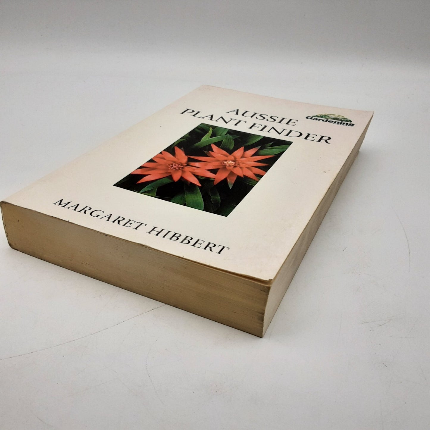 Aussie Plant Finder by Margaret Hibbert PB 2004 Species Identification Garden by Margaret Hibbert