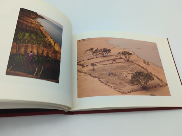 Strom der Wüste. Der Niger. by Martine Ravache (Cloth) 1st Edition 3768813746 by Martine Ravache