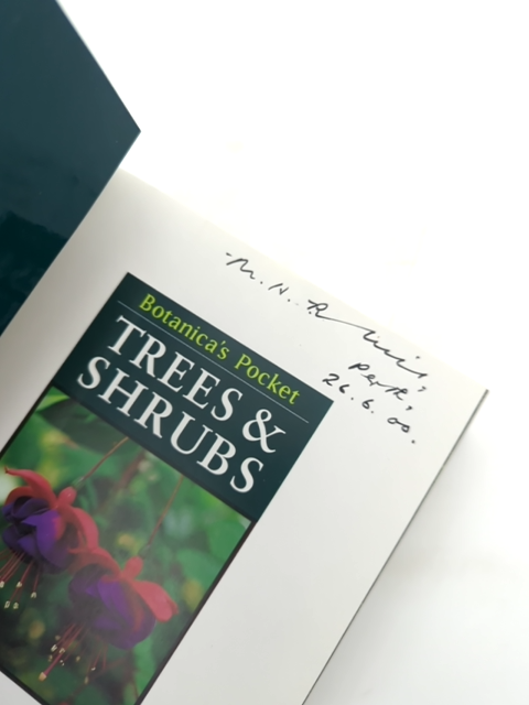 Botanica's Pocket Trees And Shrubs by Anna Cheifet, Botany by Anna Cheifet
