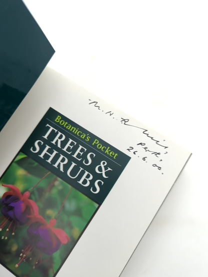 Botanica's Pocket Trees And Shrubs by Anna Cheifet, Botany by Anna Cheifet