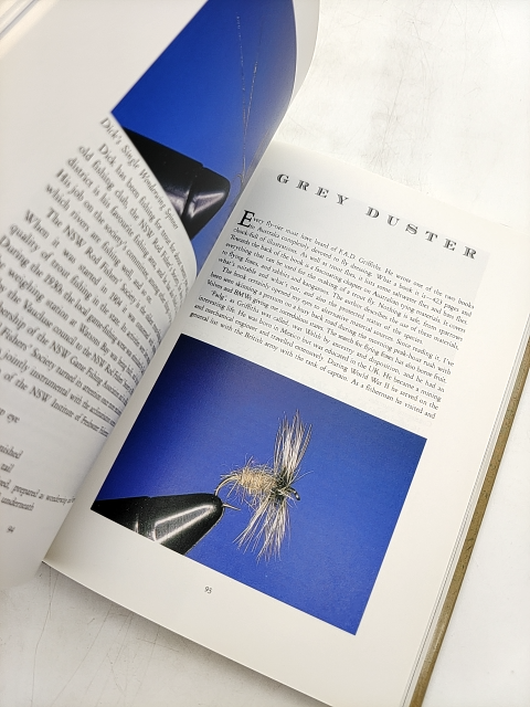 Fur and Feather: Fly-tying for Trout, Peter Leuver (Hardcover 1991) Fishing book by Peter Leuver
