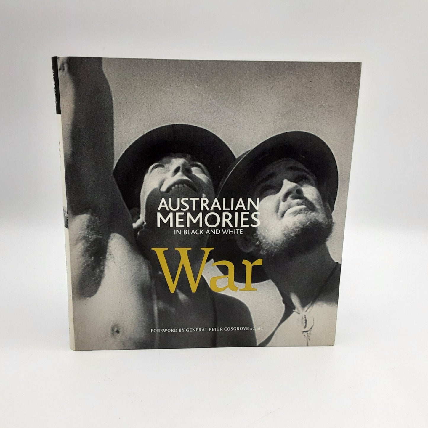 Australian Memories in Black and White: War (Paperback, 2005) Peter Cosgrove... by Carol Fallows
