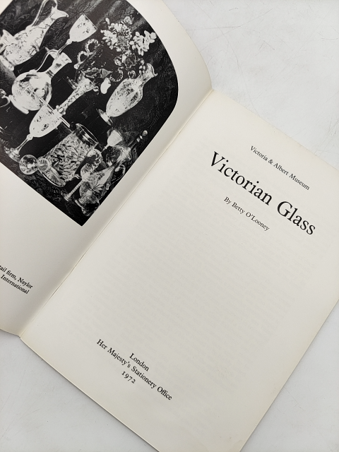 Victorian Glass by Betty O'Looney (1972) for Victoria & Albert Museum by Betty O'Looney