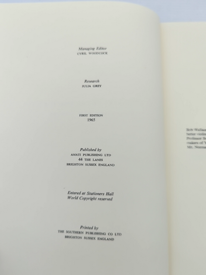Dictionary Of Contemporary Violin And Bowmakers by Cyril Woodcock by Cyril Woodcock