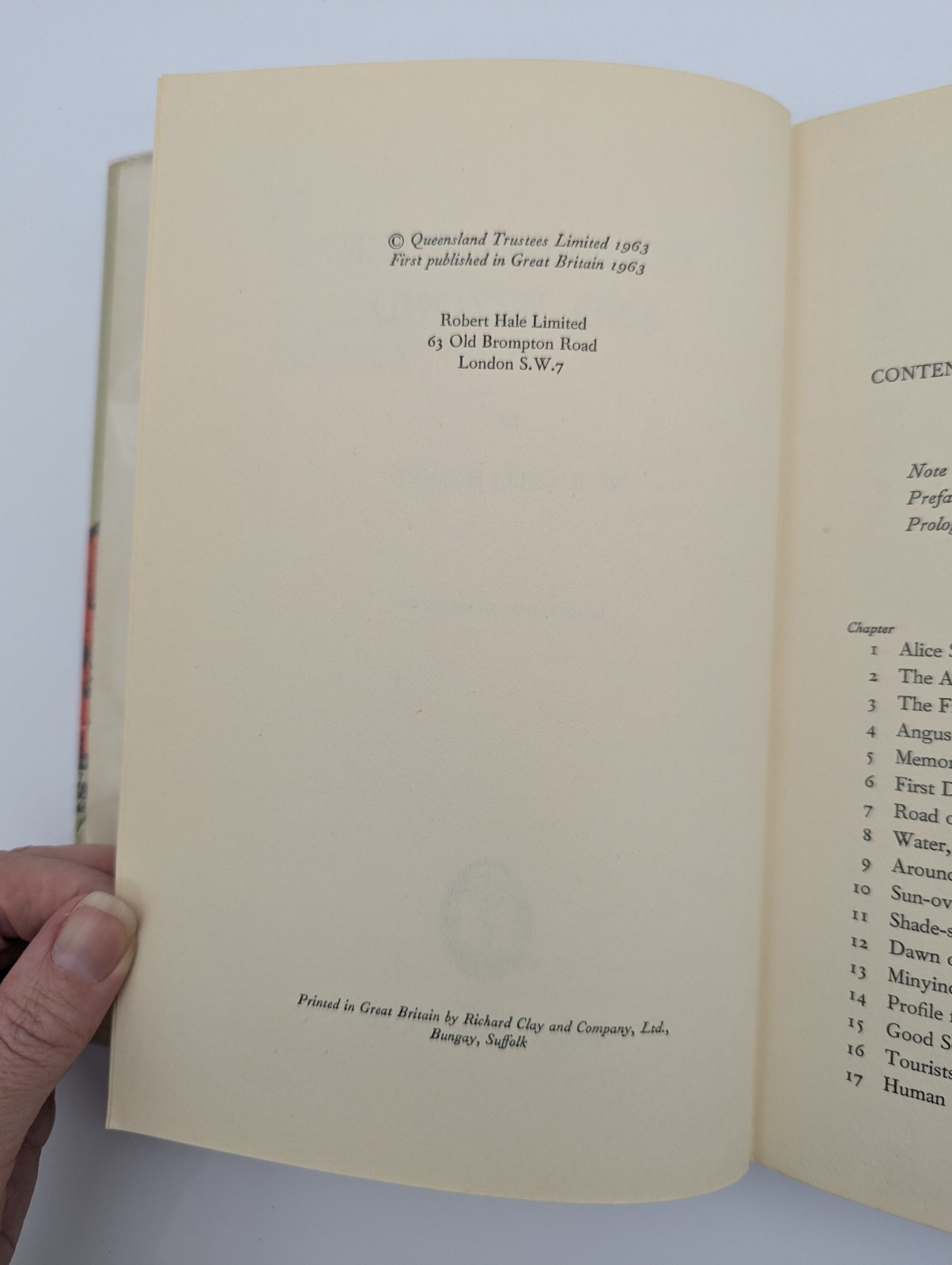 To Ayers Rock and Beyond [Uluru], Bill Harney (W. E.), Hardcover 1963 1st Ed by Bill Harney (W. E.)