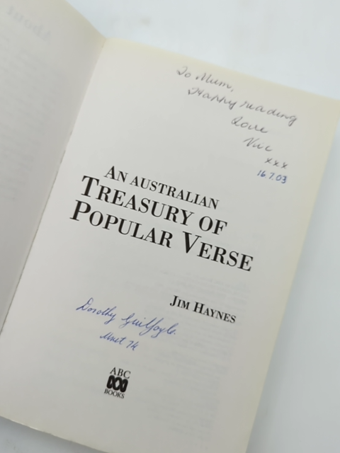 An Australian Treasury Of Popular Verse by Haynes Jim, Anthology by Haynes Jim