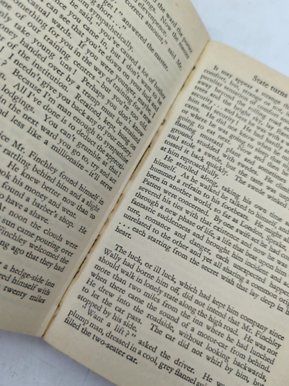Mr Finchley Discovers His England by Victor Canning (Cloth, 1940) by Victor Canning