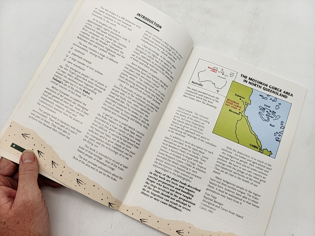 Guide To Traditional Aboriginal Rainforest Plant Use by John Roberts, Rare by John Roberts