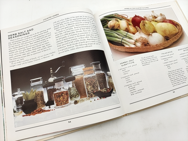 Country Herbs by Kathi Keville (1992) Techniques, Recipes, Garden, Cooking, Uses by Kathi Keville