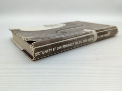 Dictionary Of Contemporary Violin And Bowmakers by Cyril Woodcock by Cyril Woodcock