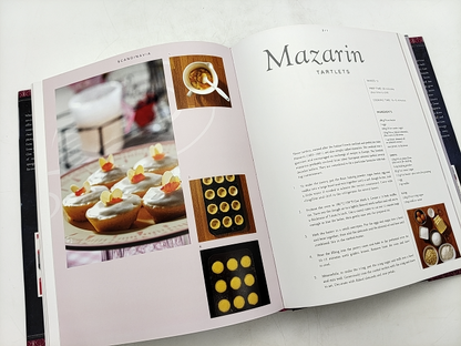 Bake: Beautiful Baking Recipes From Around The World by Edward Gee, Baking by Love Food Editors