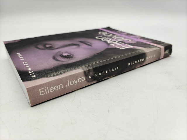 Eileen Joyce: Portrait by Davis Richard & Richard Davis, Autobiography by Davis Richard