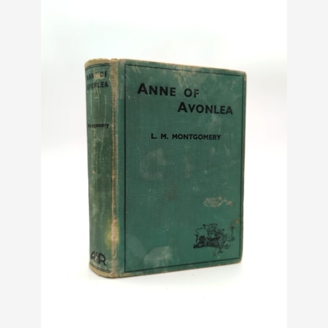 Anne Of Avonlea by L M Montgomery (Cloth, 1939) Literature & Fiction by L M Montgomery book cover