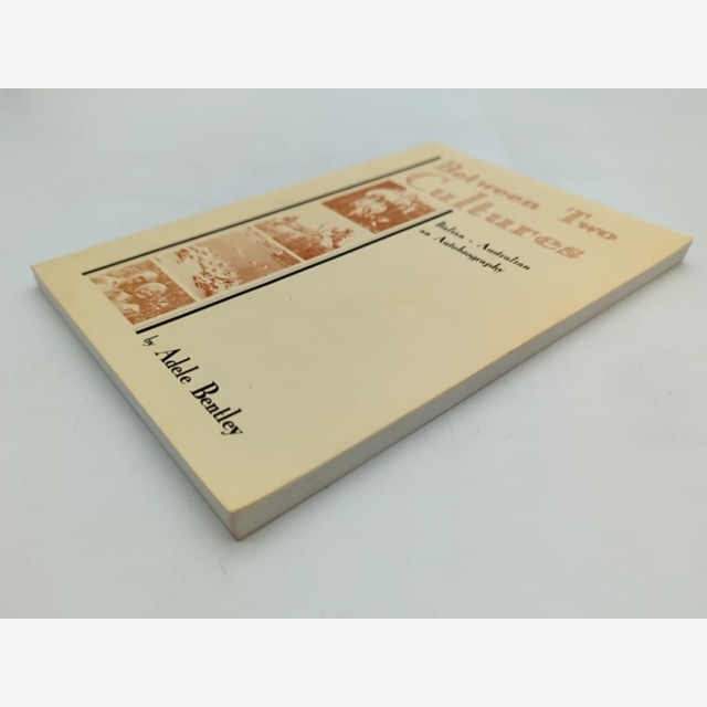 Between Two Cultures: Italian-Australian Memoir by Adele Bentley, WA, SIGNED by Adele Bentley — photo 4