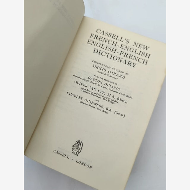 Cassell's New French Dictionary by Denis Girard (Leather, 1962) Reference by Denis Girard — photo 3