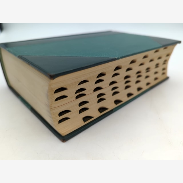 Cassell's New French Dictionary by Denis Girard (Leather, 1962) Reference by Denis Girard — photo 4