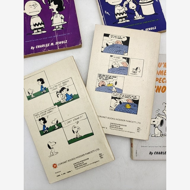 Charles M Schulz Paperback Bundle 5x Charlie Brown Snoopy Vintage Paperbacks by Charles M Schulz — photo 4