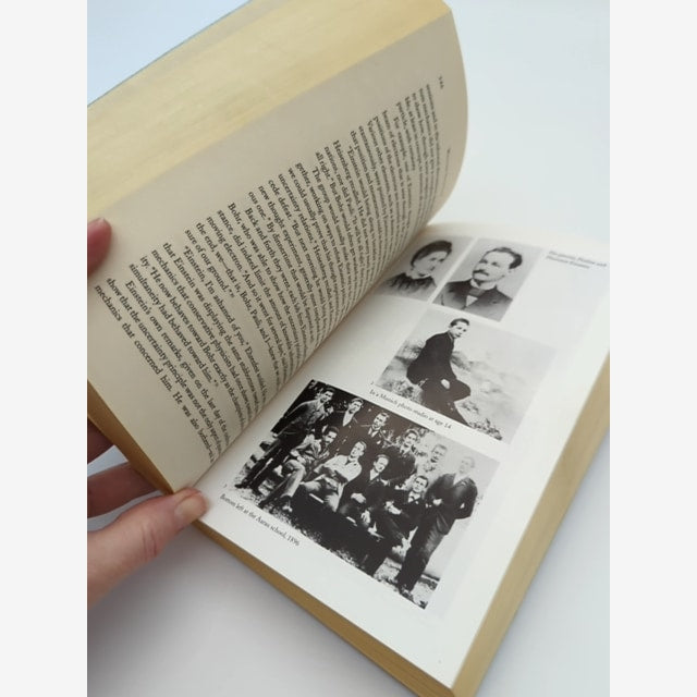 Einstein: His Life And Universe by Walter Isaacson (Hardcover, 2008) by Walter Isaacson — photo 3